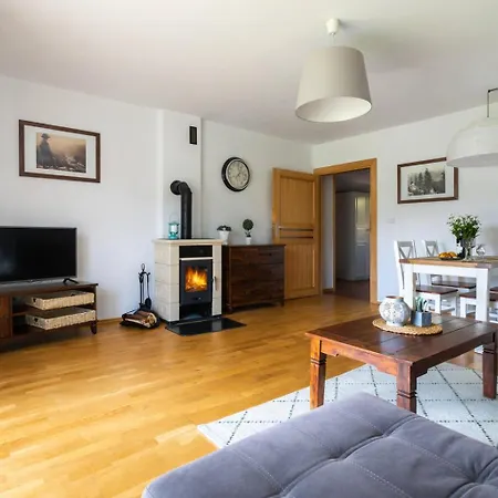 Poludniowy Z Widokiem Na Tatry- Sauna, Jacuzzi, Kominek Lägenhet